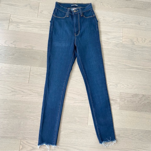 Super High Waist Jeans - Dark Wash - Picture 7 of 12